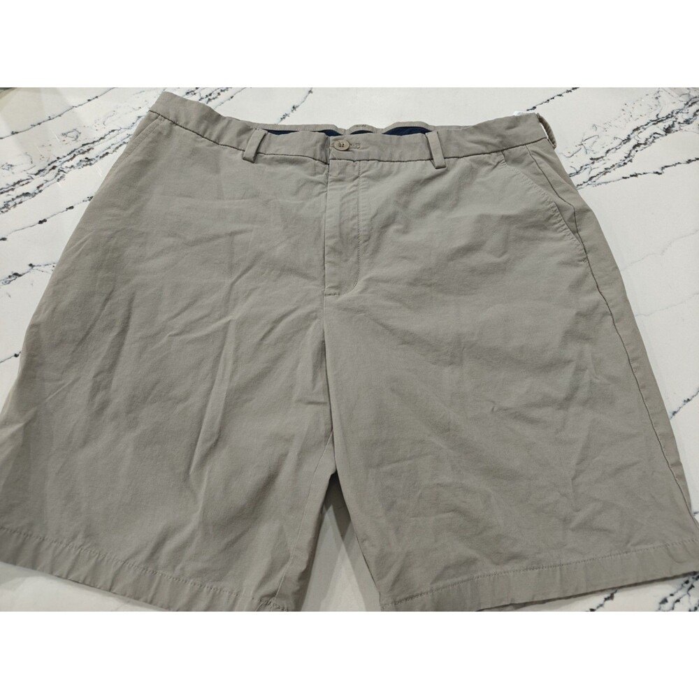Vineyard Vines On The Go OTG Performance Shorts Men 38 Beige Chino Golf Stretch